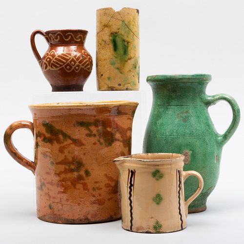 GROUP OF FIVE EARTHENWARE