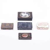GROUP OF FIVE SNUFF AND SMALL