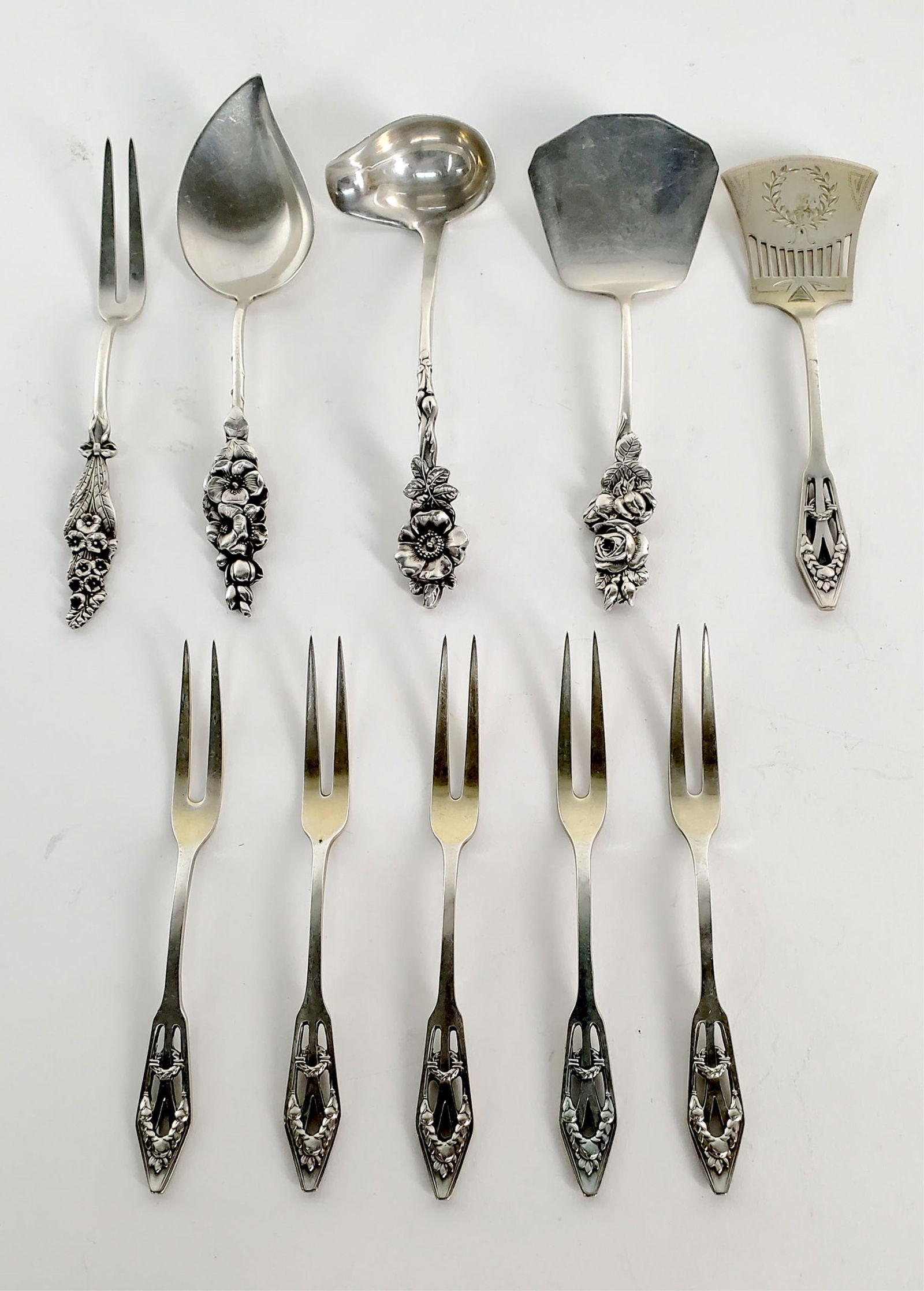 GROUP OF FIVE STERLING SILVER