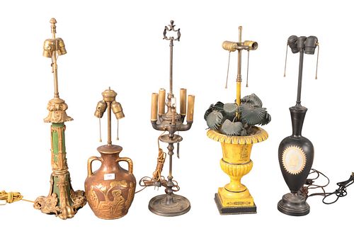 GROUP OF FIVE TABLE LAMPS, TO
