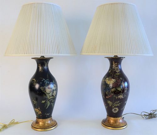 GROUP OF FIVE TABLE LAMPS, TO