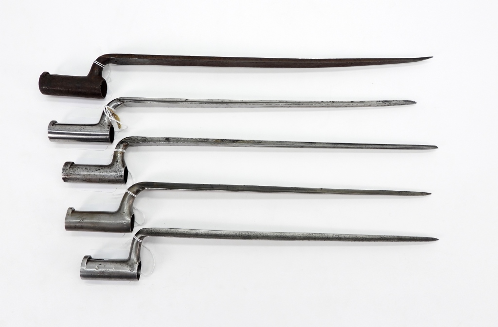 GROUP OF FIVE U.S. SOCKET