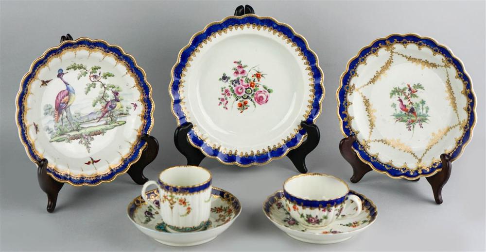 GROUP OF FIVE WORCESTER GILT AND