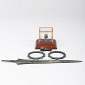GROUP OF FOUR BRONZE ARTIFACTS