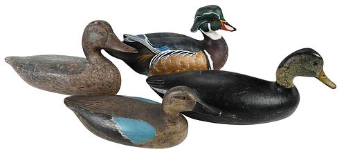 GROUP OF FOUR CARVED PAINT