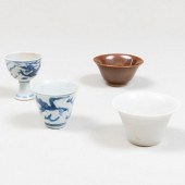 GROUP OF FOUR CHINESE PORCELAI