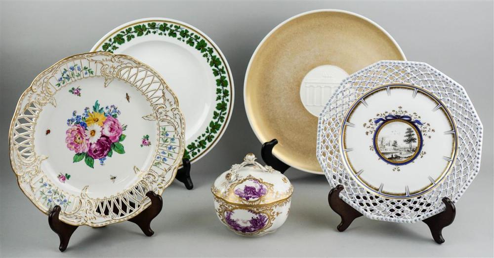 GROUP OF FOUR CONTINENTAL CABINET