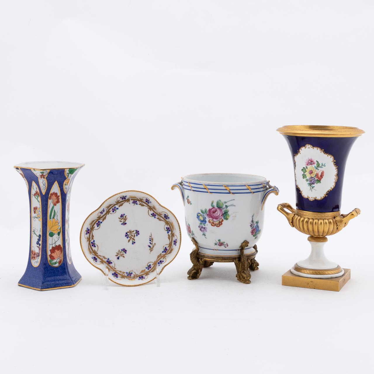 GROUP OF FOUR CONTINENTAL PORCELAIN