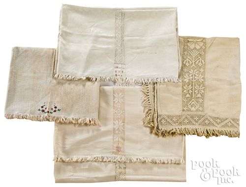GROUP OF FOUR COTTON/LINEN