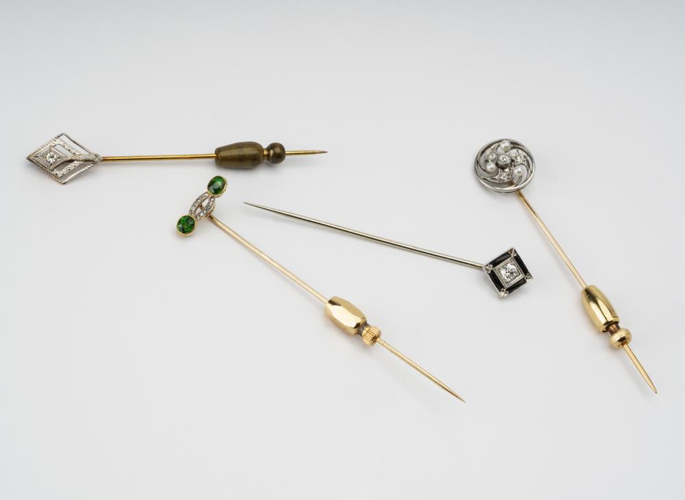 GROUP OF FOUR GEM-SET