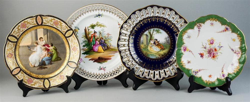 GROUP OF FOUR GERMAN PORCELAIN