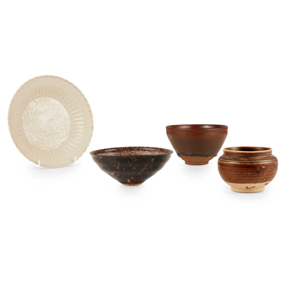 GROUP OF FOUR MONOCHROME STONEWARES
