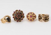 GROUP OF FOUR YELLOW GOLD & MU