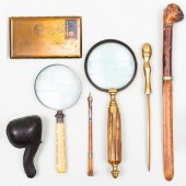 GROUP OF GENTLEMAN'S DESK ACCE