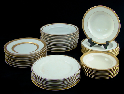 GROUP OF GILT AND WHITE