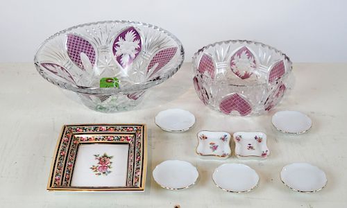 GROUP OF GLASS AND PORCELAIN