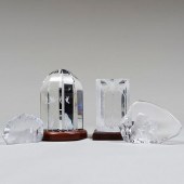 GROUP OF GLASS TABLE ARTICLESC