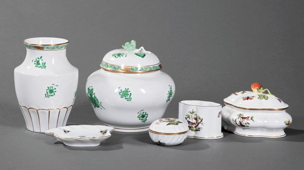 GROUP OF HEREND PORCELAINGroup of
