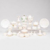 GROUP OF IRISH BELLEEK PORCELA