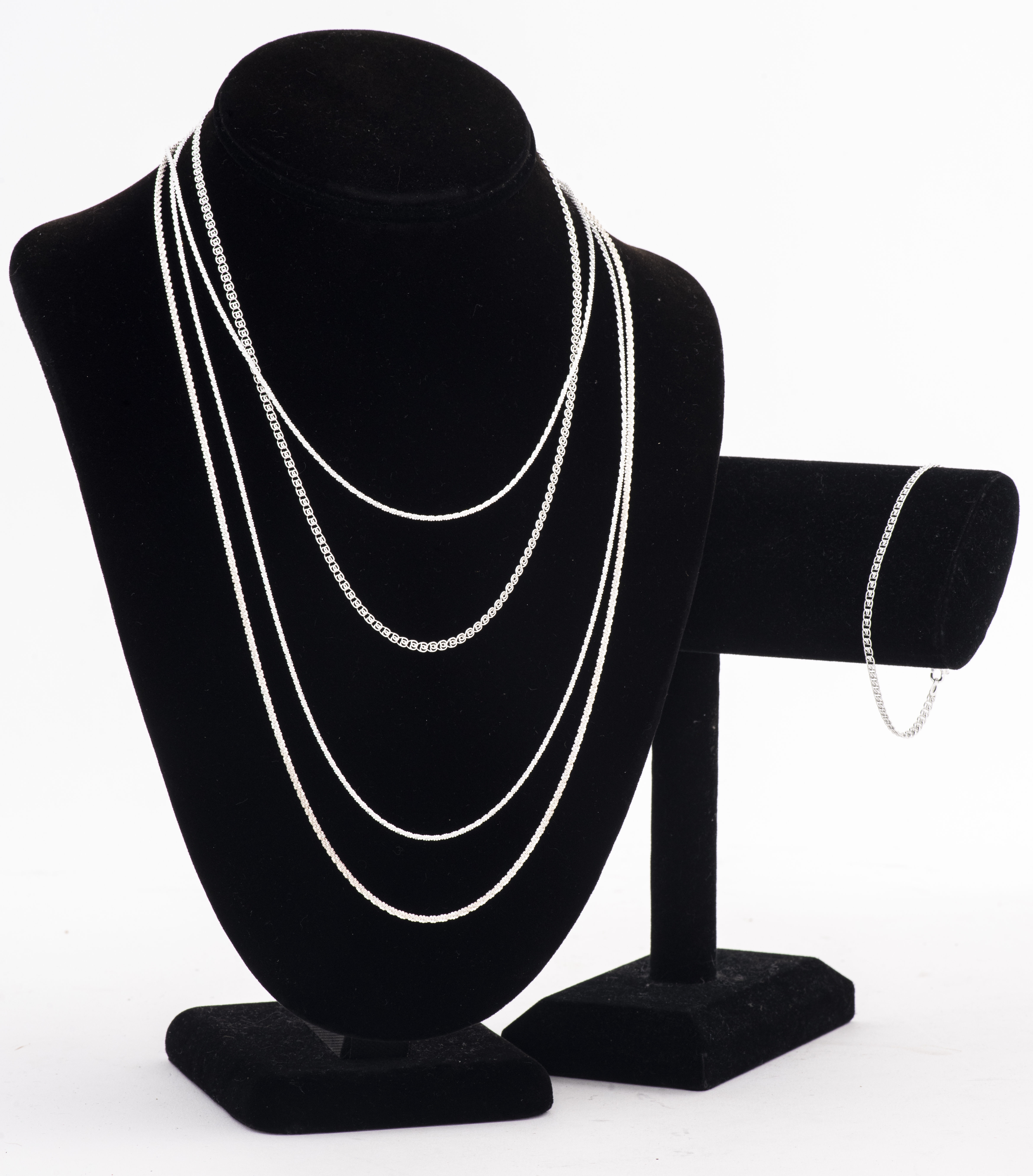 GROUP OF ITALIAN SILVER CHAIN