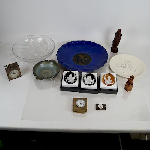 GROUP OF ITEMS: CLOCKS,