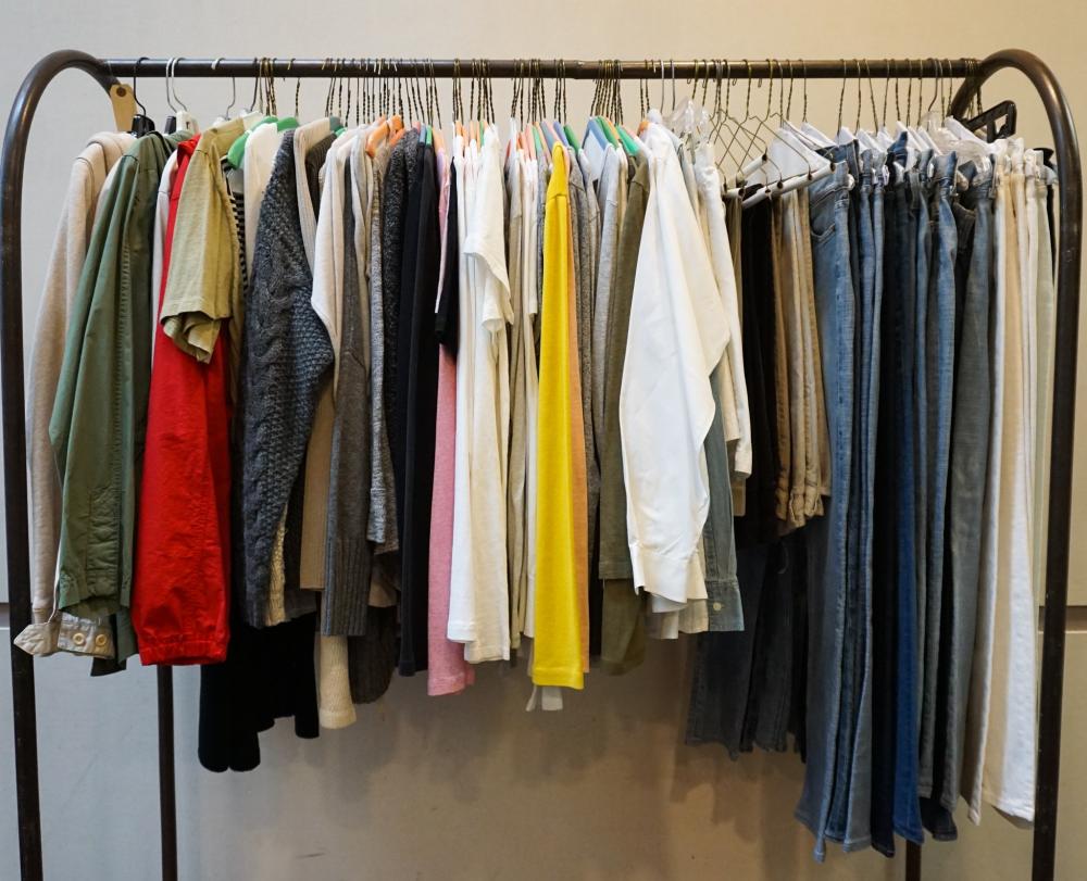 GROUP OF J. CREW GARMENTS (SIZES: