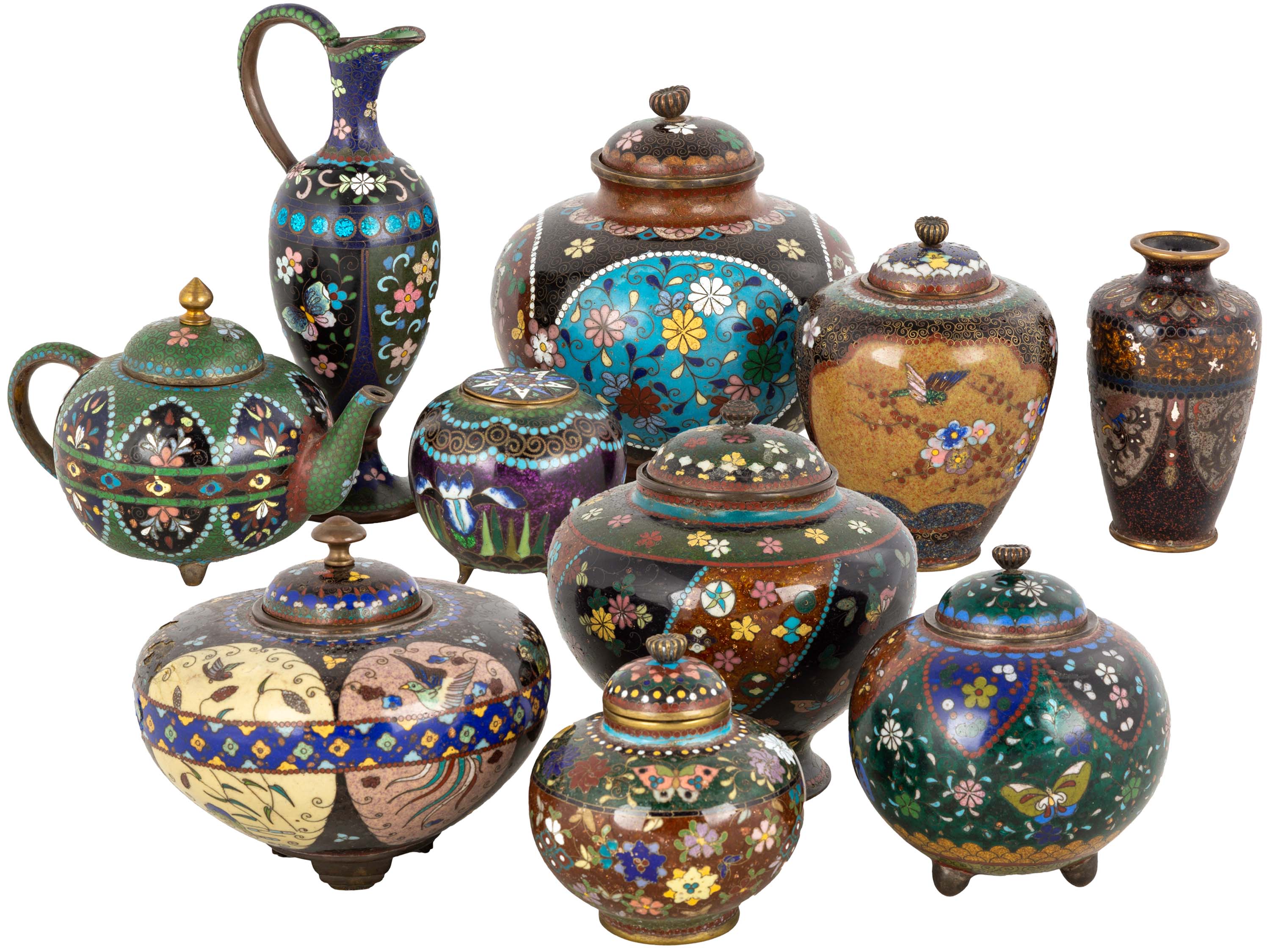GROUP OF JAPANESE CLOISONNé circa