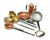 GROUP OF KITCHEN ITEMS INCLUDI