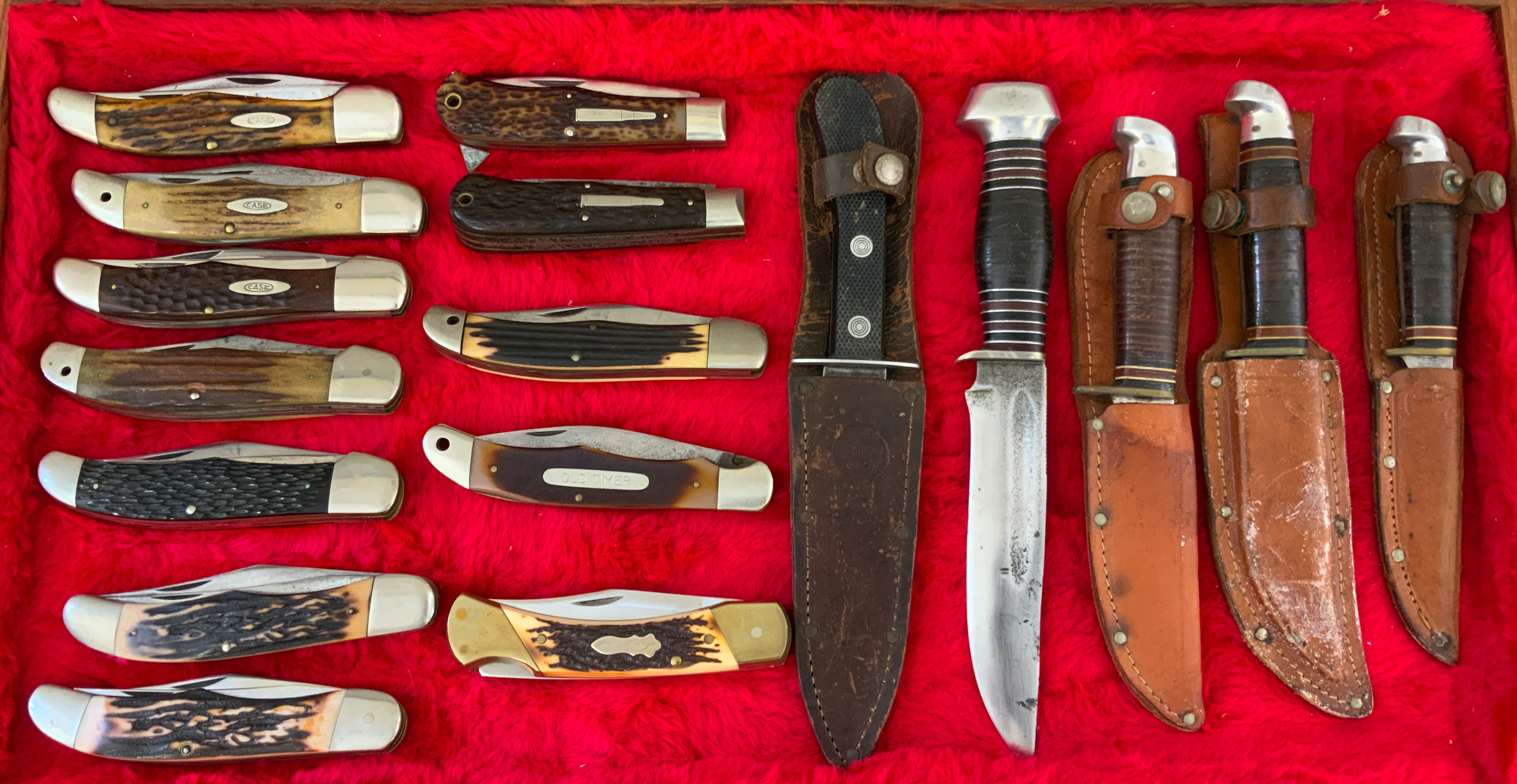 GROUP OF KNIVES WITH DISPLAY CASE