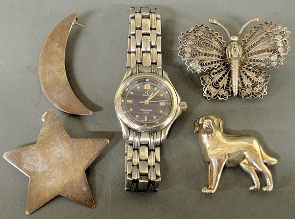 Group of ladies jewelry and