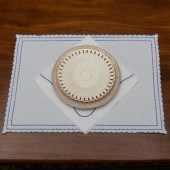 GROUP OF LINENS EMBROIDERED IN