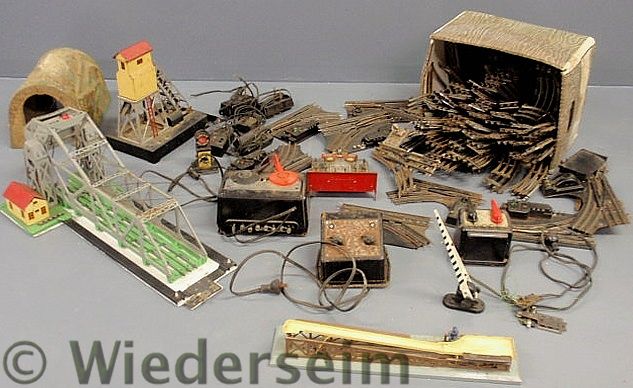 Group of Lionel O gauge track