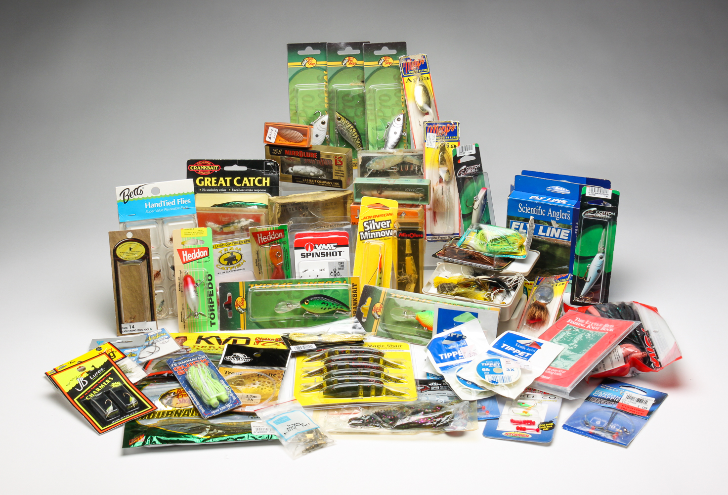 GROUP OF LURES AND TACKLE. Late