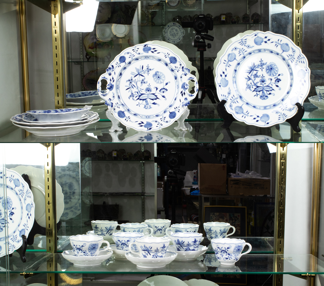 GROUP OF MEISSEN PORCELAIN IN THE