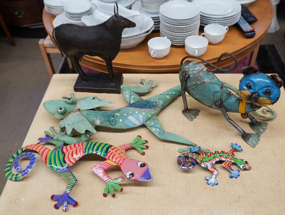 GROUP OF METAL ANIMAL