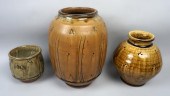 GROUP OF MIKE DODD STUDIO POTT