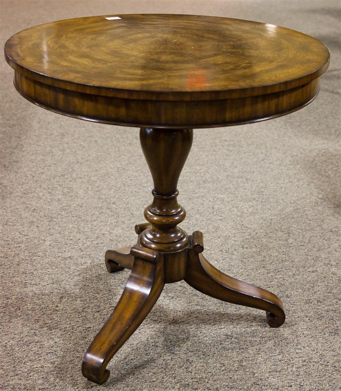 GROUP OF MISCELLANEOUS PIECES