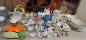 GROUP OF MODERN CERAMIC AND PO