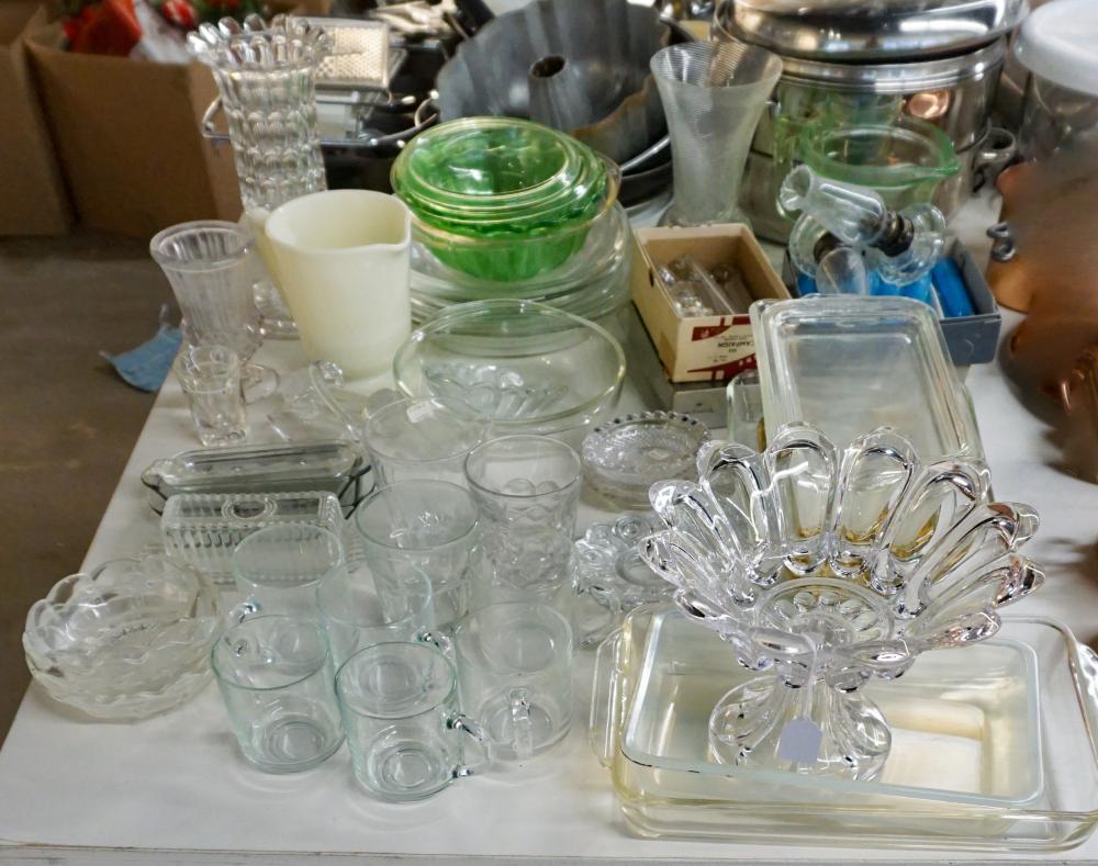 GROUP OF MOLDED GLASS, GLASS PIE