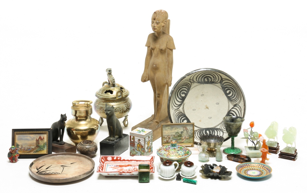 GROUP OF MOSTLY ASIAN DECORATIVE