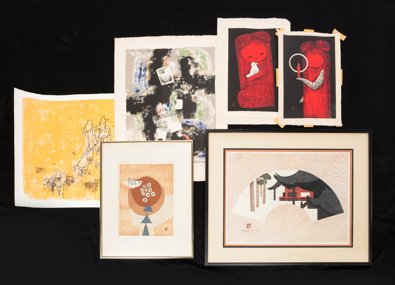 GROUP OF MOSTLY JAPANESE PRINTS.
