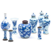 GROUP OF NINE CHINESE BLUE AND