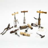 GROUP OF NINE VINTAGE CORKSCRE
