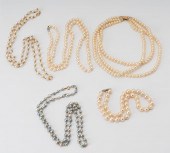 GROUP OF PEARL NECKLACESInclud
