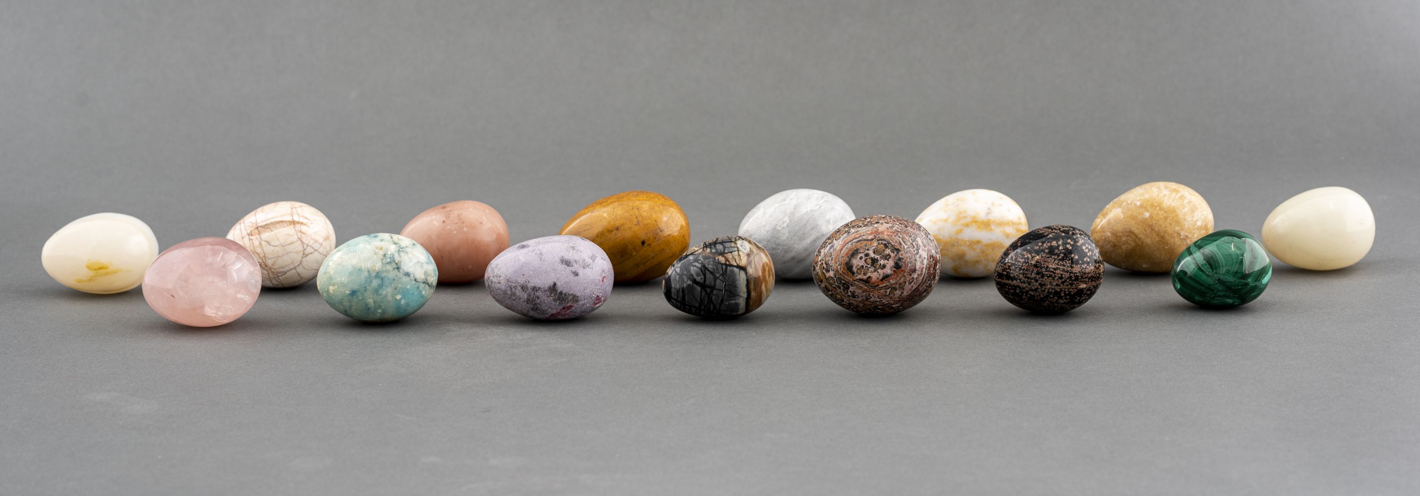 GROUP OF POLISHED MINERAL & STONE