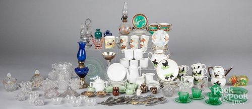 GROUP OF PORCELAIN AND GLASS
