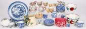 GROUP OF PORCELAIN AND GLASS<b