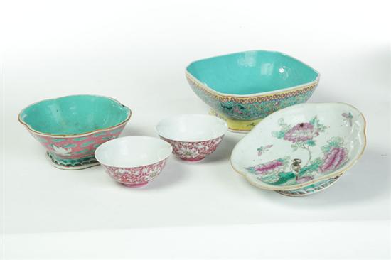 GROUP OF PORCELAIN BOWLS AND A