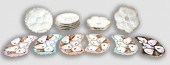 GROUP OF PORCELAIN OYSTER PLAT