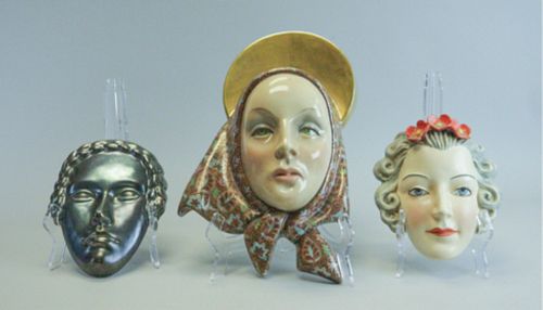 GROUP OF PORCELAIN WALL